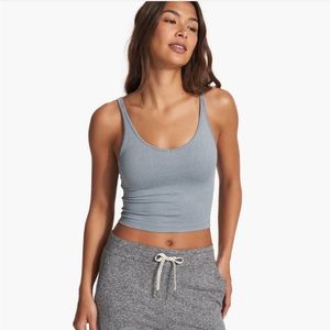Vuori Halo Performance Crop
Women's DreamKnit™ Top